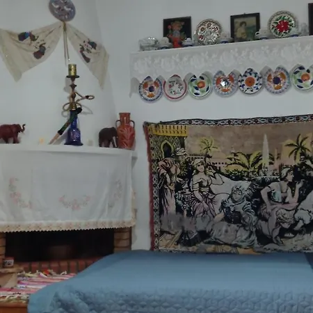 Queen's Traditional House * 아크앤젤로스